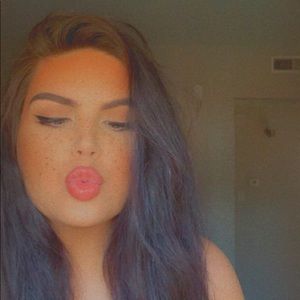 Meet your Posher, Amber